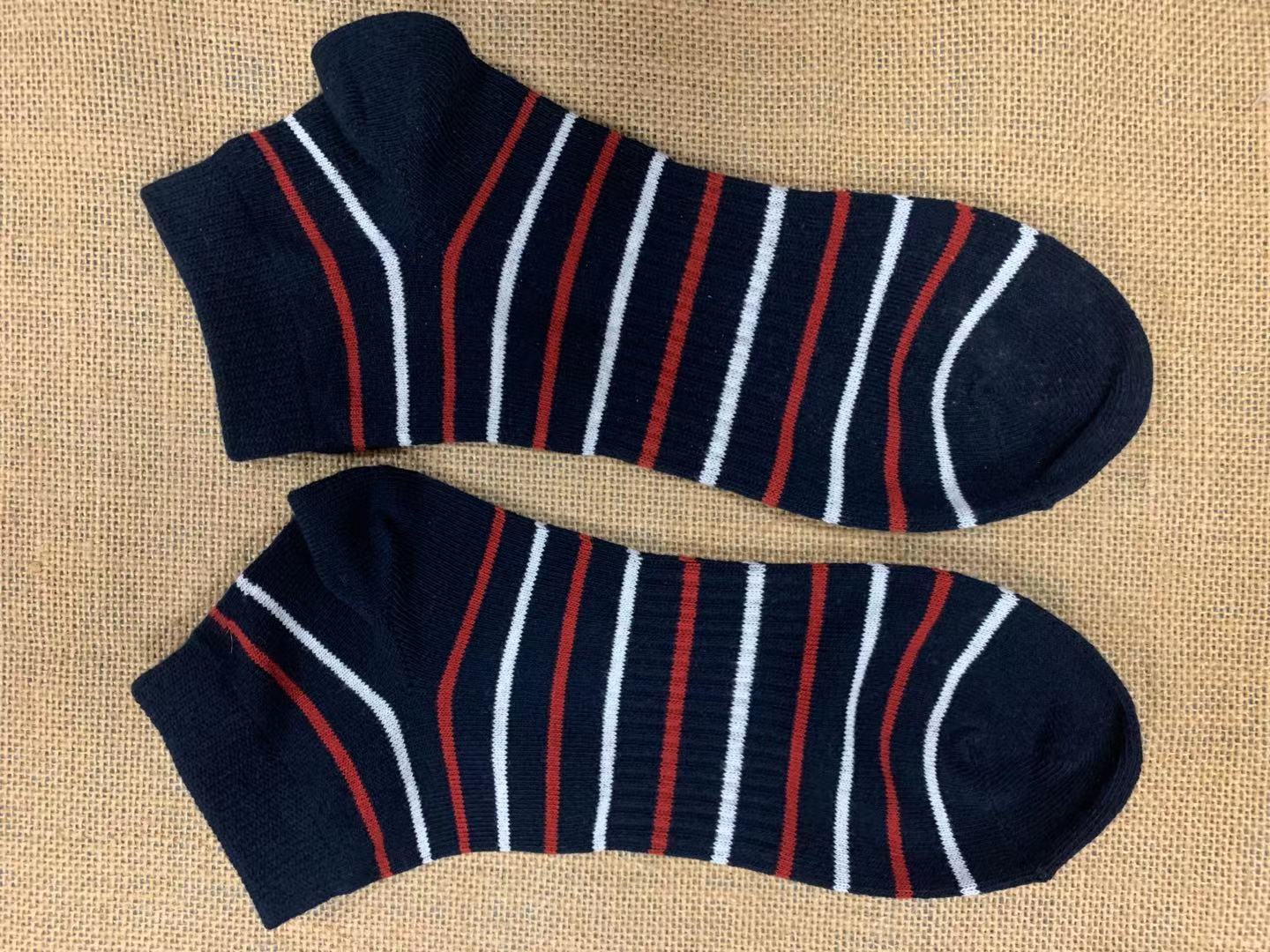 Striped cotton socks hand-love-002